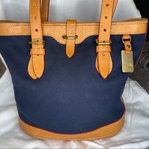 Vintage Dooney and Bourke Bucket Shoulder Bag